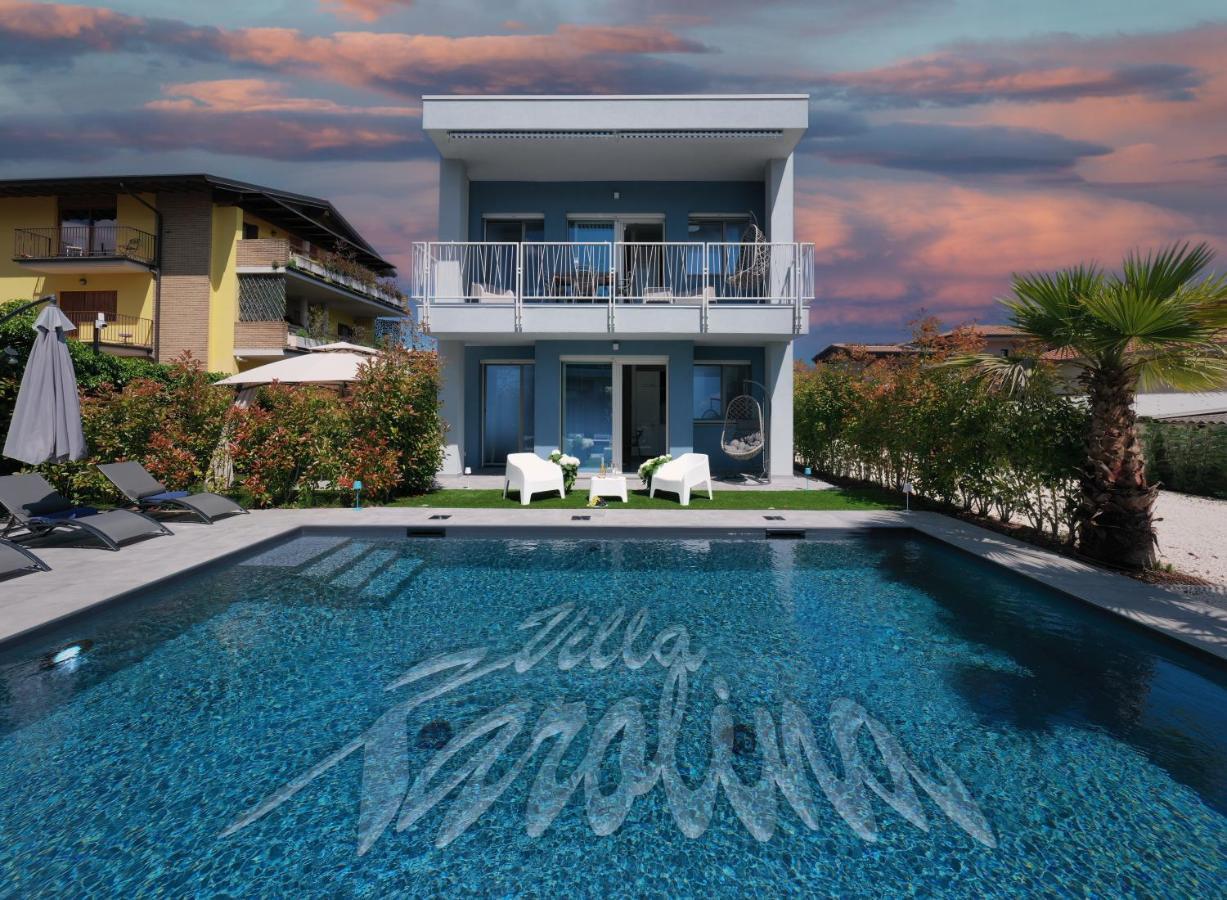 Villa Karolina Desenzano del Garda Buitenkant foto